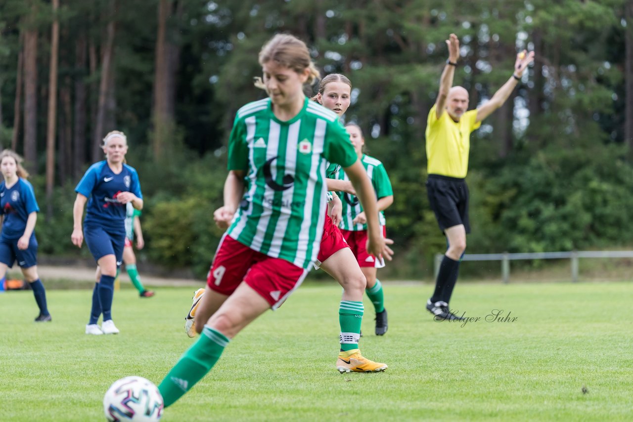 Bild 113 - F SV Boostedt - SV Fortuna St. Juergen : Ergebnis: 2:1